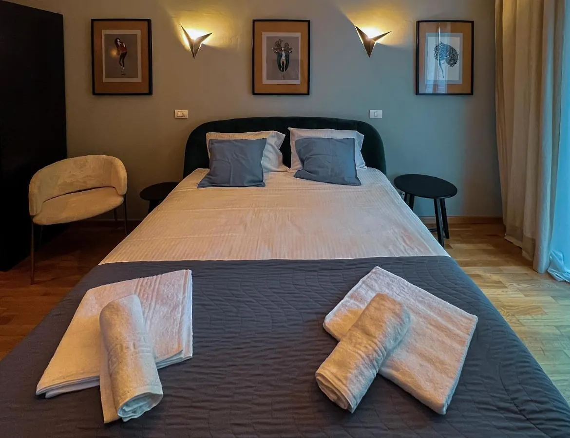 Green Corner Apartment Bukarest