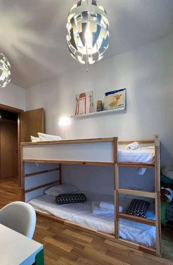 Green Corner Apartment Bukarest